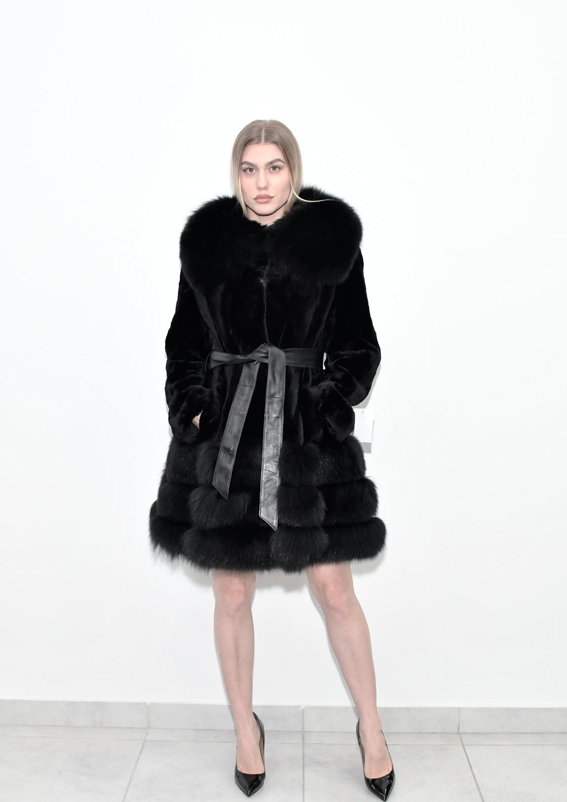 1 Midle fur coat mink and fox Black 90cm all size 880e