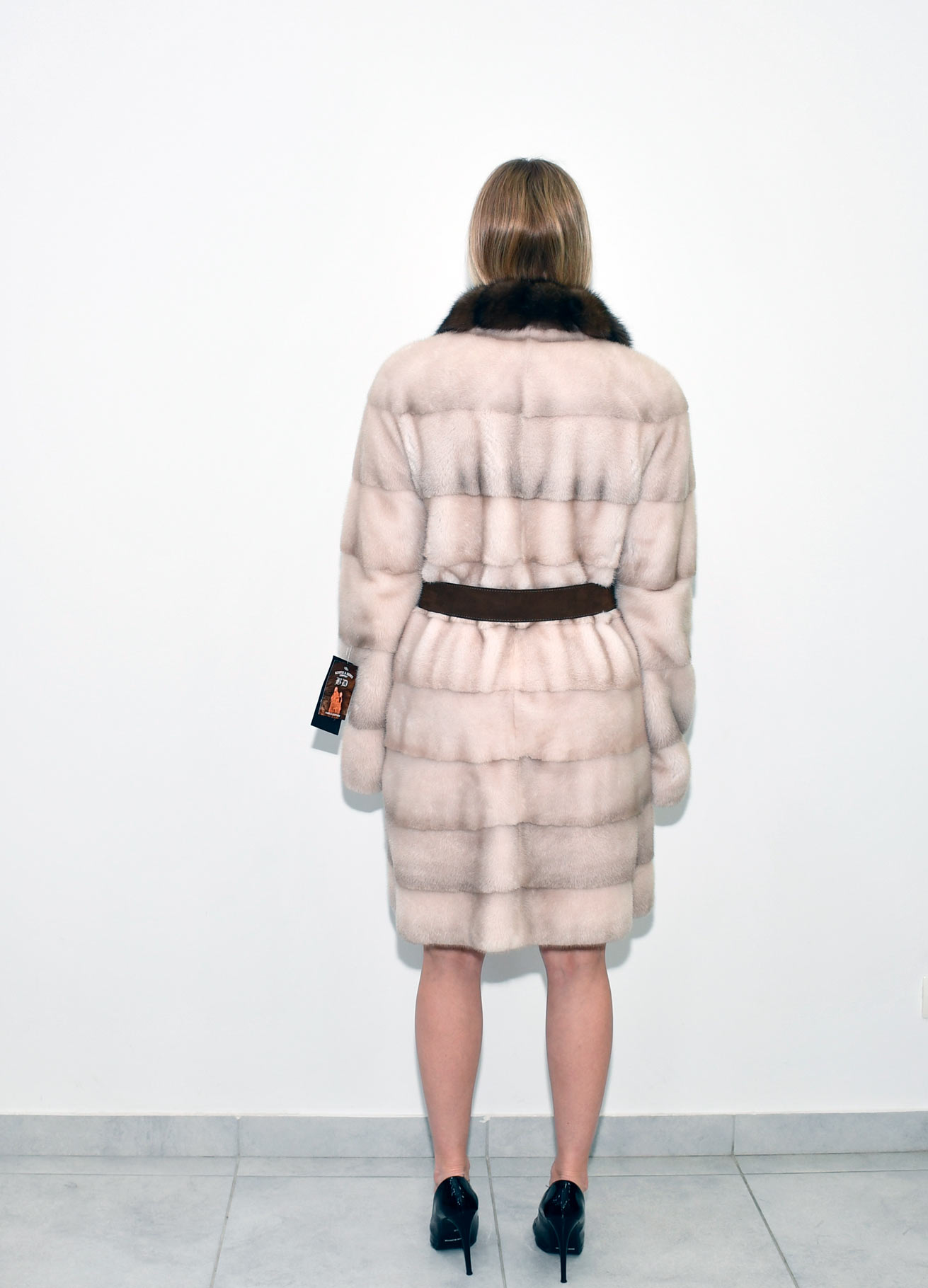 3 Midle fur coat Vizon and Sable collare 90cm all size 1800e