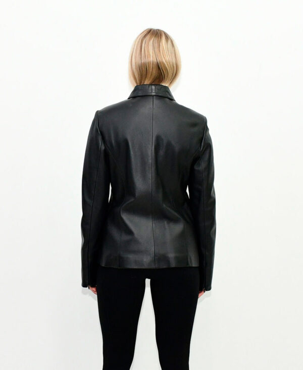 Женская кожаная куртка BLACK 2648